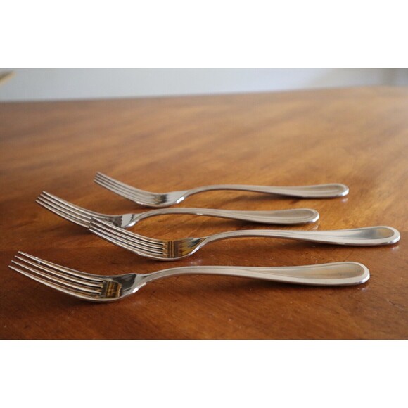 Lot 4x Mikasa Bravo Stainless Satin / Glossy Tines Vietnam Dinner Forks 8.3" - Picture 10 of 11